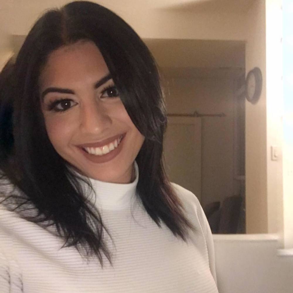 Meet your Posher, Daniela